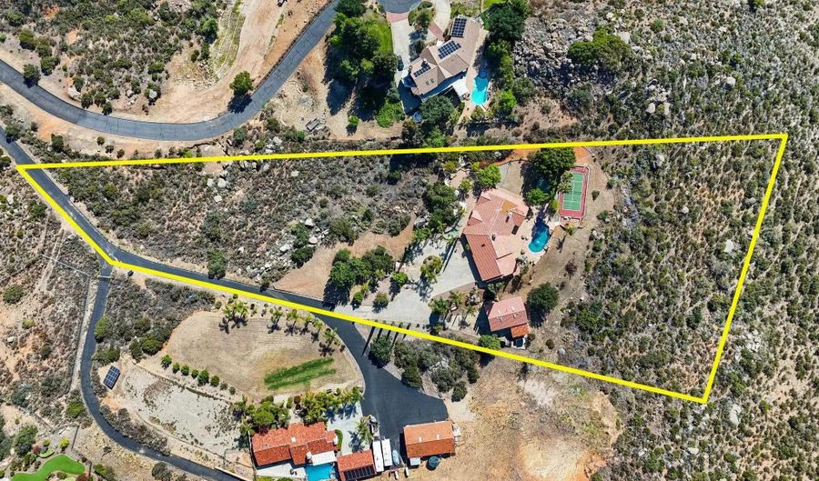 3004 Via Donito, Alpine, CA 91901 - 4 Beds, 4 Bath
