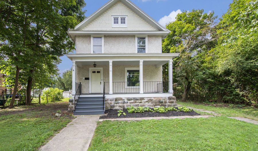 208 E Oak St, Albion, MI 49224 - 5 Beds, 2 Bath