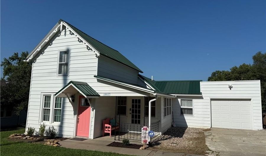 1017 N 10th St, Atchison, KS 66002 - 4 Beds, 2 Bath