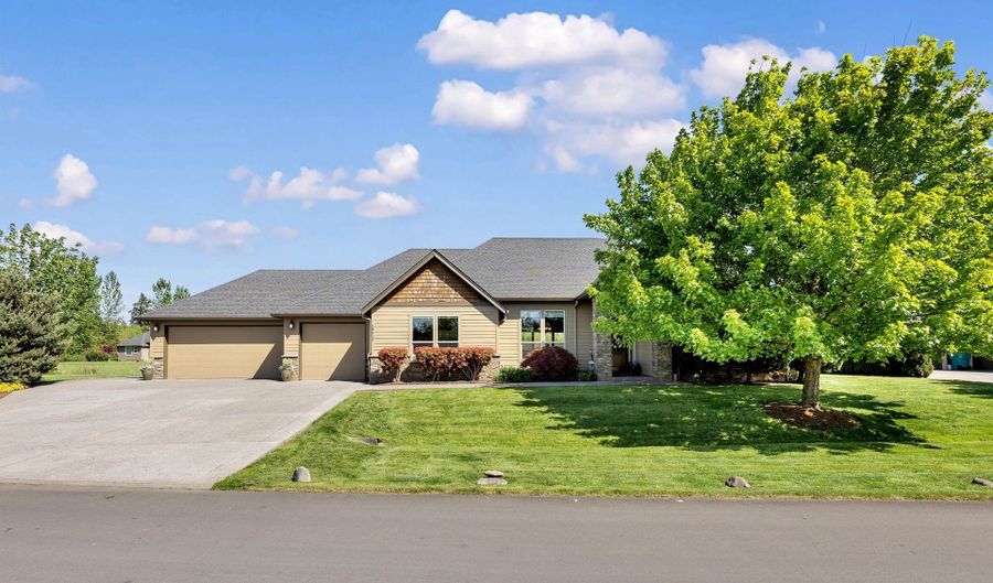 18611 NE 113TH Ave, Battle Ground, WA 98604 - 3 Beds, 3 Bath