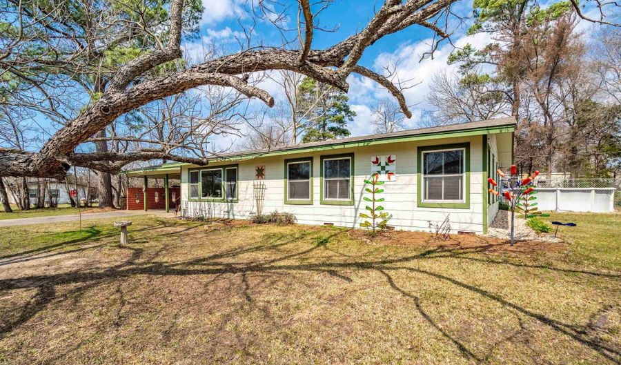 609 E Quitman St, Alba, TX 75410 - 3 Beds, 2 Bath