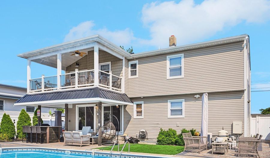 76 Ronald Ave S, Bayville, NJ 08721 - 4 Beds, 3 Bath
