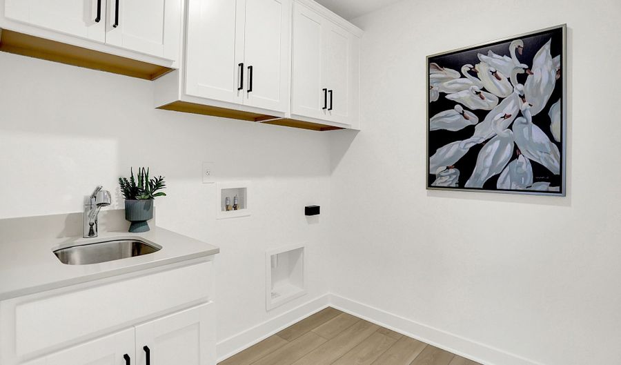 696 Growe Ct, Avon, IN 46123 - 4 Beds, 3 Bath