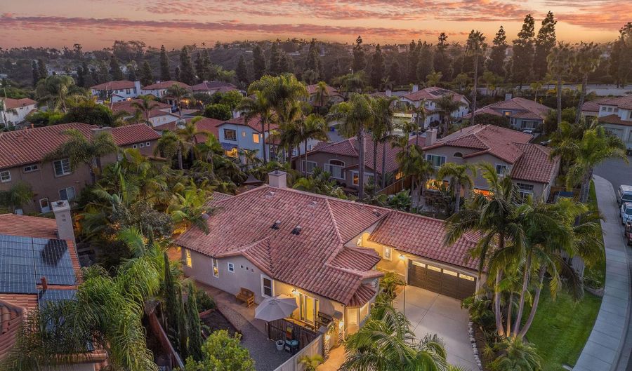 6640 Curlew Ter, Carlsbad, CA 92011 - 4 Beds, 3 Bath
