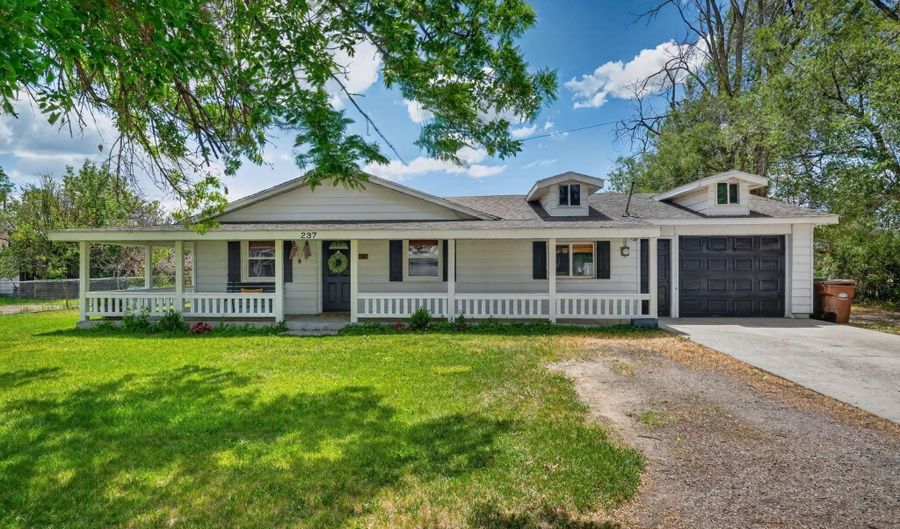 237 Briscoe Rd, Chubbuck, ID 83202 - 3 Beds, 2 Bath