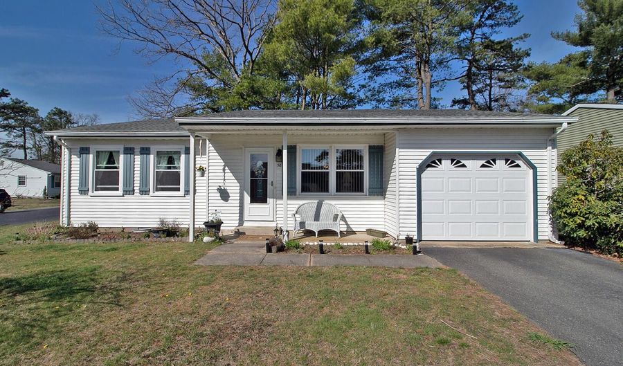 58 Chelsea Dr 70, Whiting, NJ 08759 - 2 Beds, 2 Bath