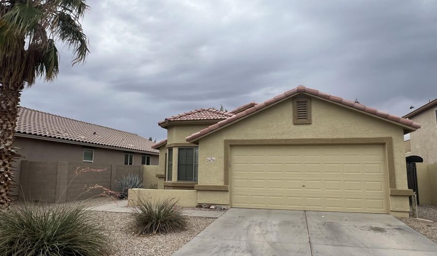 24795 W WAYLAND Dr, Buckeye, AZ 85326 - 3 Beds, 2 Bath