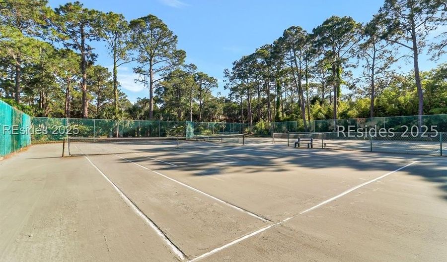46 Gull Point Rd, Hilton Head Island, SC 29928 - 4 Beds, 4 Bath
