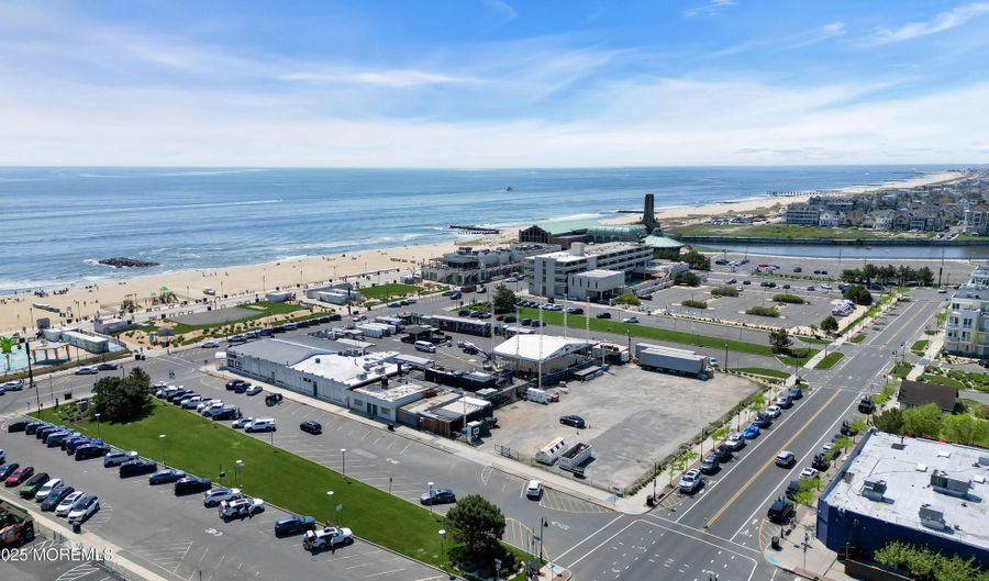 218 3rd Ave 201, Asbury Park, NJ 07712 - 3 Beds, 2 Bath