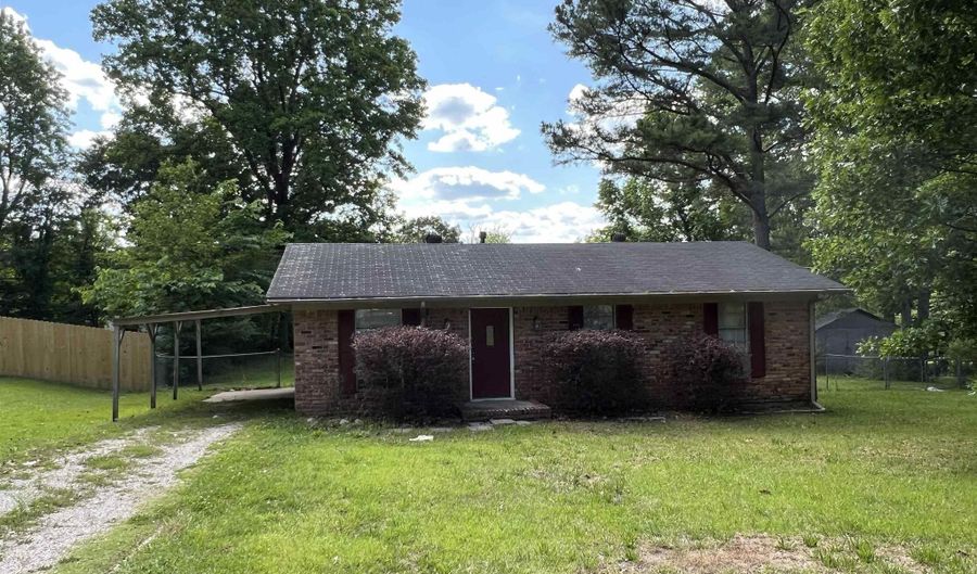 4855 SHADYVIEW Dr, Adamsville, AL 35005 - 3 Beds, 1 Bath