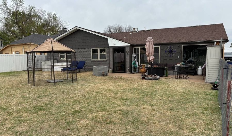 909 Barnes, Alva, OK 73717 - 3 Beds, 2 Bath