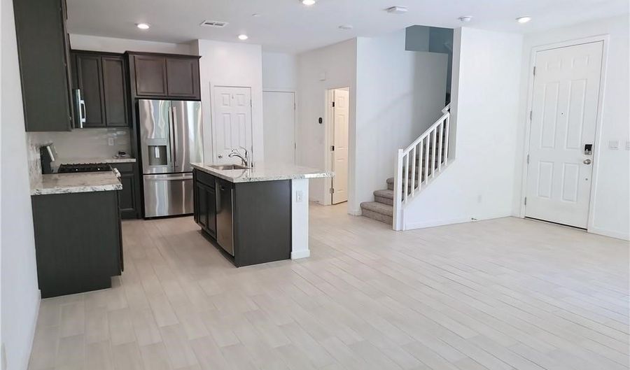 965 Nevada State Dr 28101, Henderson, NV 89002 - 2 Beds, 3 Bath