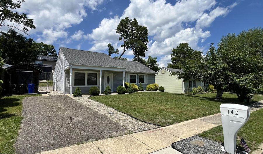 142 Village Dr, Barnegat, NJ 08005 - 3 Beds, 1 Bath