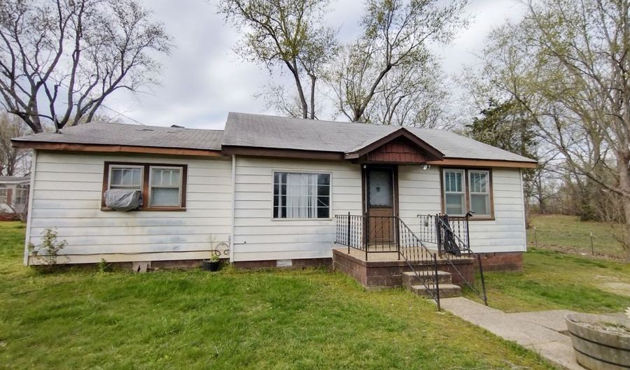 19935 County Road 504, Bloomfield, MO 63825 - 3 Beds, 1 Bath