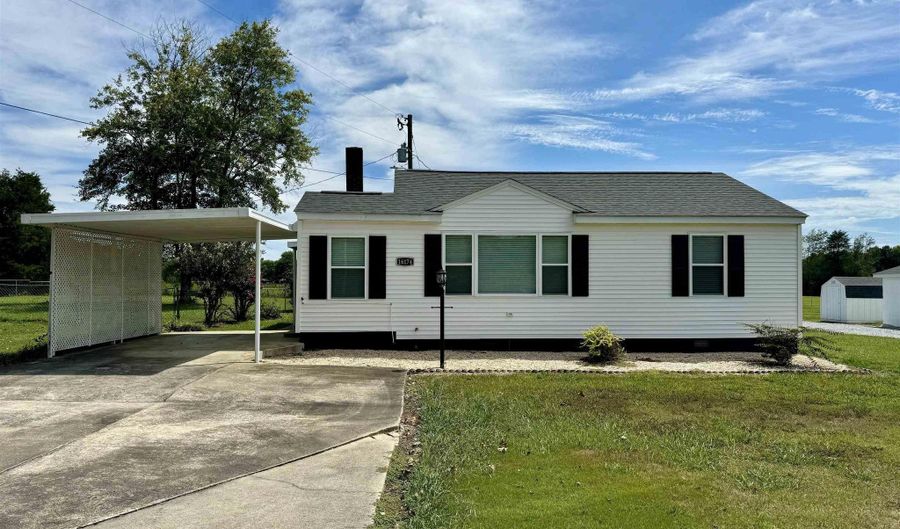 16174 Alabama Highway 251, Athens, AL 35611 - 2 Beds, 1 Bath