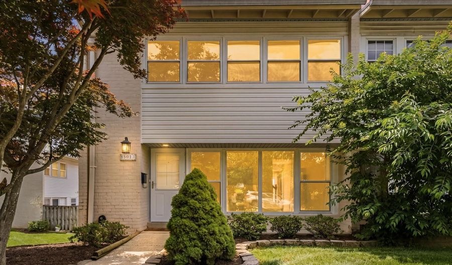 5013 AMERICANA Dr, Annandale, VA 22003 - 3 Beds, 3 Bath