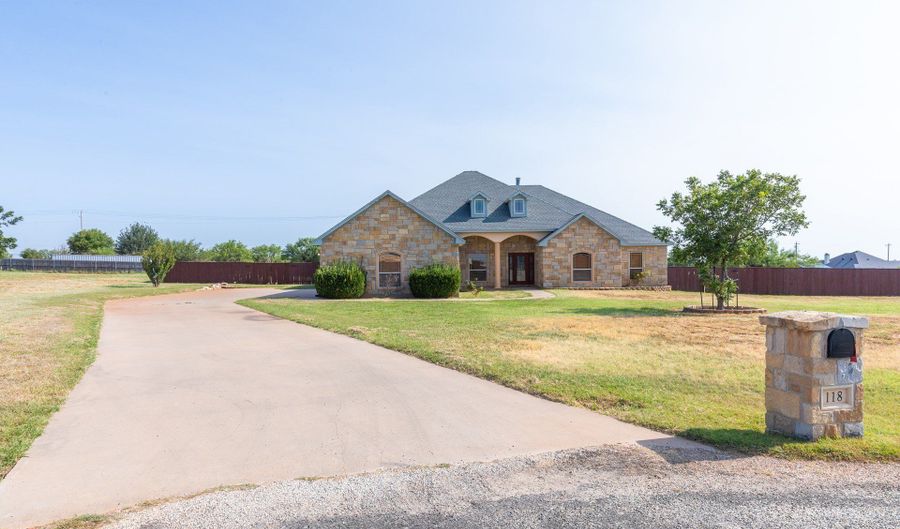 118 Cinch Trl, Abilene, TX 79606 - 4 Beds, 3 Bath