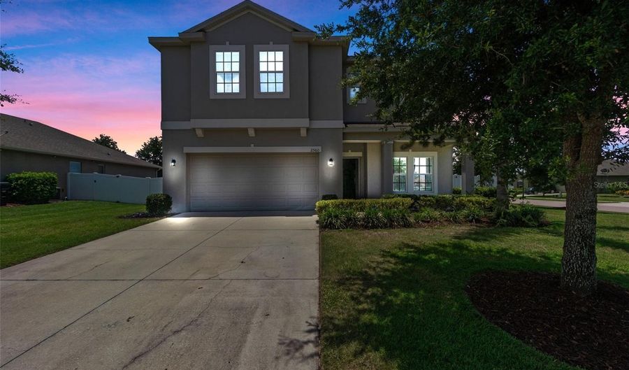 2560 HAYDEN VALLEY St, Apopka, FL 32703 - 5 Beds, 3 Bath