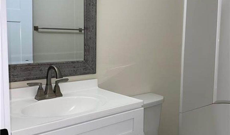 103 N 8th St 101, Allentown, PA 18101 - 0 Beds, 1 Bath