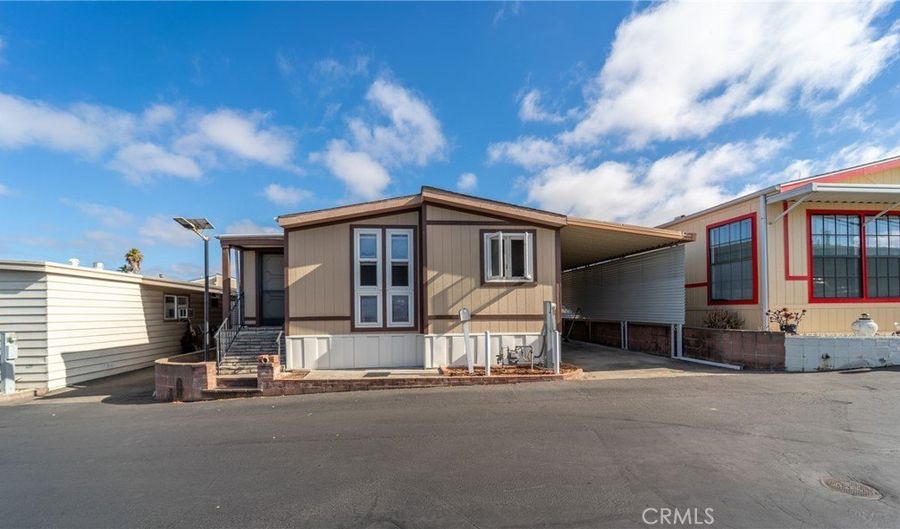 96 Pheasant Ln, Oceanside, CA 92057 - 2 Beds, 2 Bath
