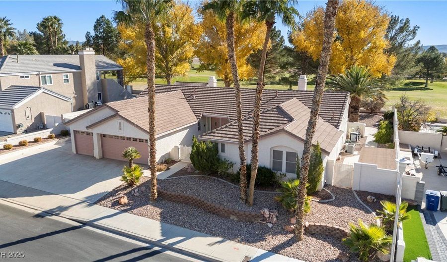 1599 Bermuda Dunes Dr, Boulder City, NV 89005 - 4 Beds, 4 Bath