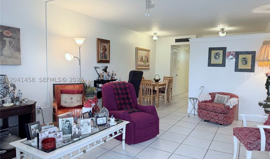 1120 102nd St 21, Bay Harbor Islands, FL 33154 - 1 Beds, 1 Bath