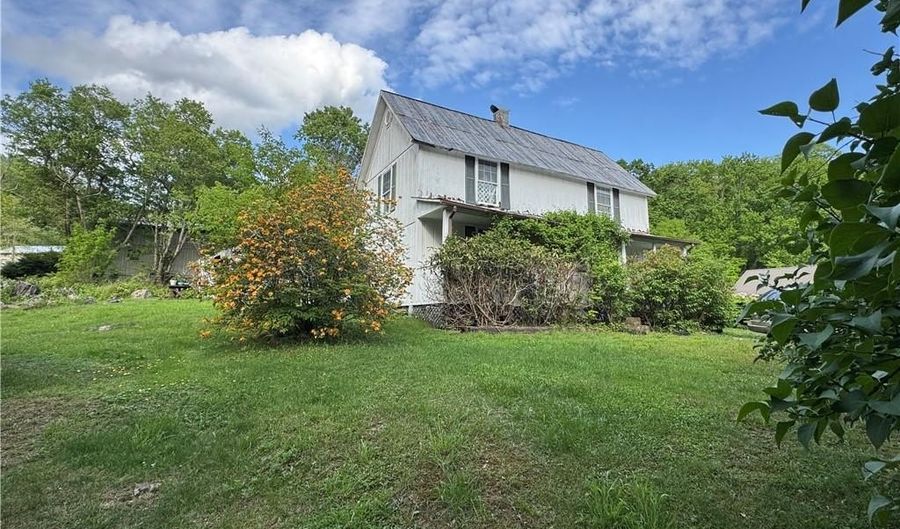 25 And 41 Reuben Wooten Rd, Banner Elk, NC 28604 - 3 Beds, 2 Bath
