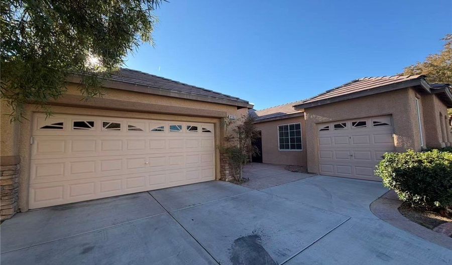 2295 Tedesca Dr, Henderson, NV 89052 - 3 Beds, 2 Bath