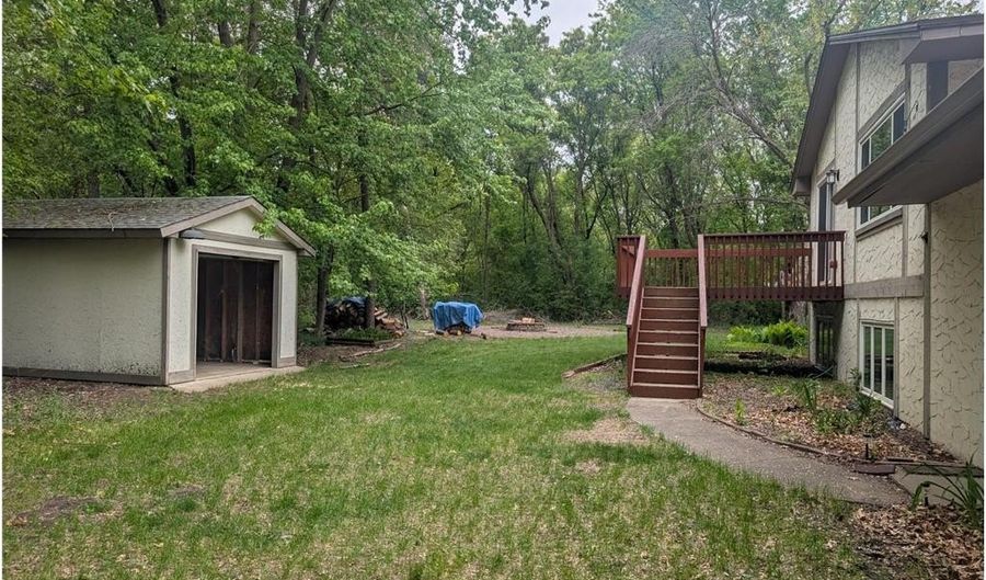 15725 Sycamore St NW, Andover, MN 55304 - 5 Beds, 3 Bath