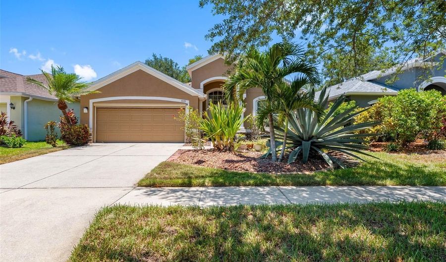 5335 CLOVER MIST Dr, Apollo Beach, FL 33572 - 3 Beds, 2 Bath