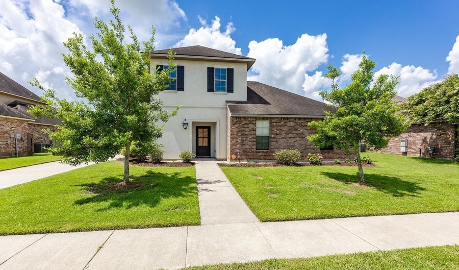 4453 Trial Dr, Addis, LA 70710 - 4 Beds, 2 Bath