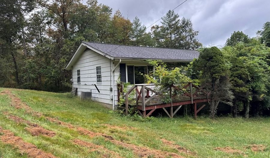 4239 Coal River Rd, Arnett, WV 25007 - 3 Beds, 1 Bath