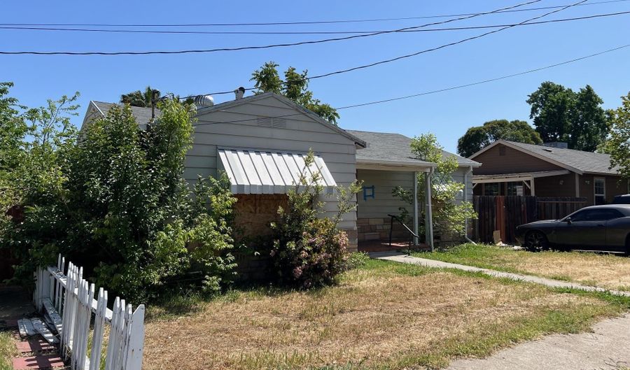 1927 Evergreen Ave, Antioch, CA 94509 - 3 Beds, 1 Bath