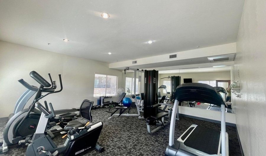 33550 N Dove Lakes Dr 2027, Cave Creek, AZ 85331 - 2 Beds, 2 Bath