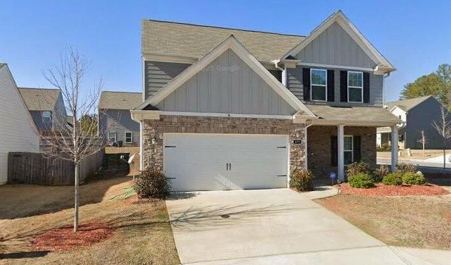 677 HOLLY SPRINGS Ct, Athens, GA 30606 - 4 Beds, 3 Bath
