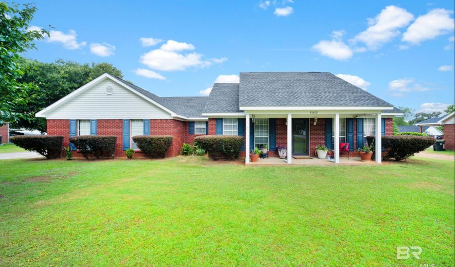45613 Redhill Rd, Bay Minette, AL 36507 - 3 Beds, 2 Bath