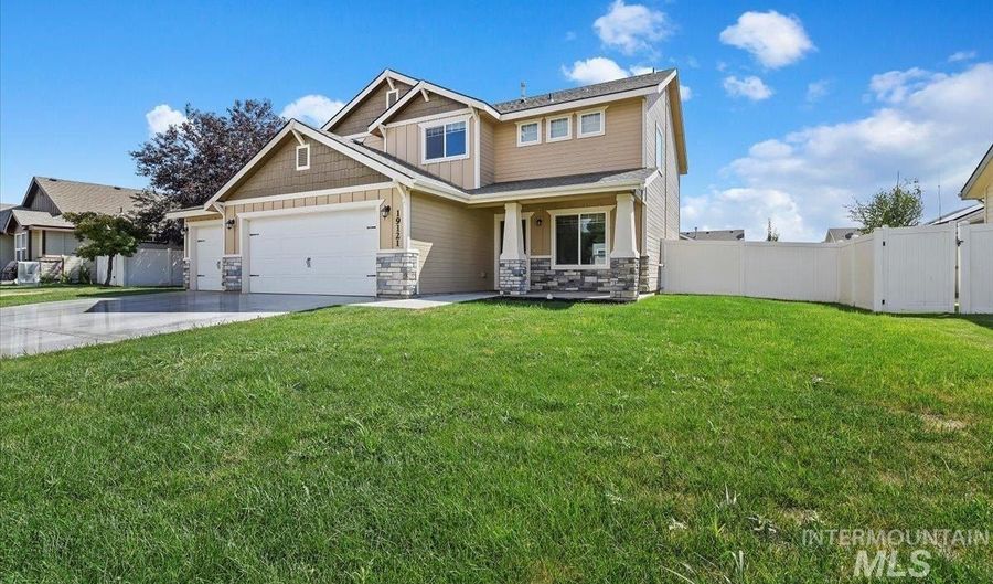 19121 Kenney Way, Caldwell, ID 83605 - 3 Beds, 3 Bath