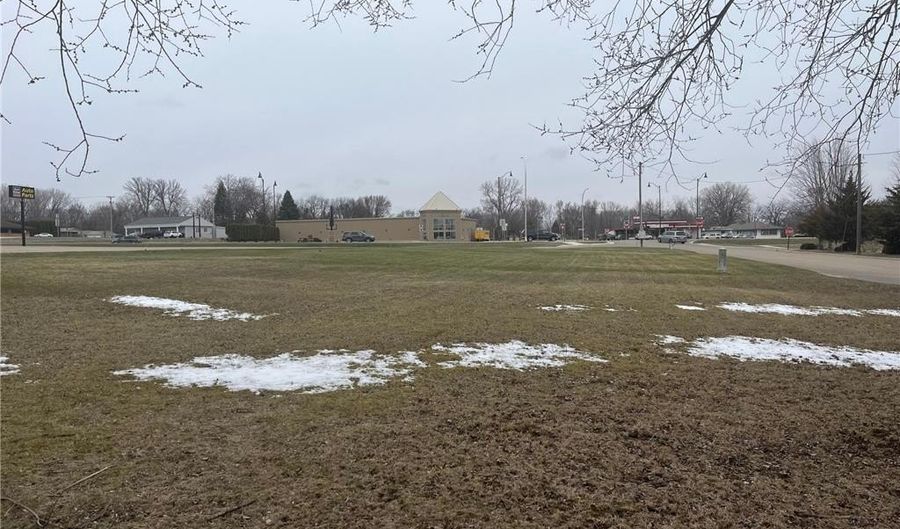 1916 Main St, Albert Lea, MN 56007 - 0 Beds, 0 Bath