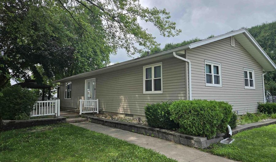 260 Pine, Allison, IA 50602 - 2 Beds, 1 Bath