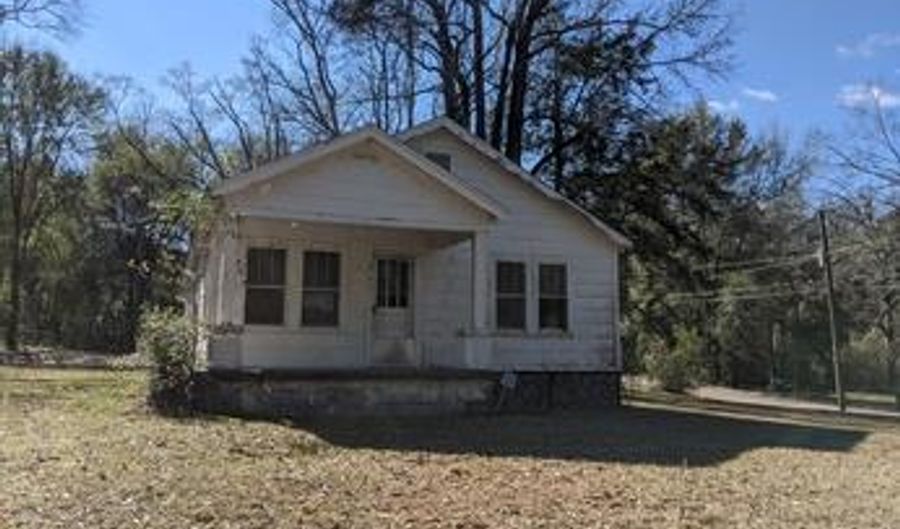 203 Smith St, Andalusia, AL 36420 - 2 Beds, 1 Bath