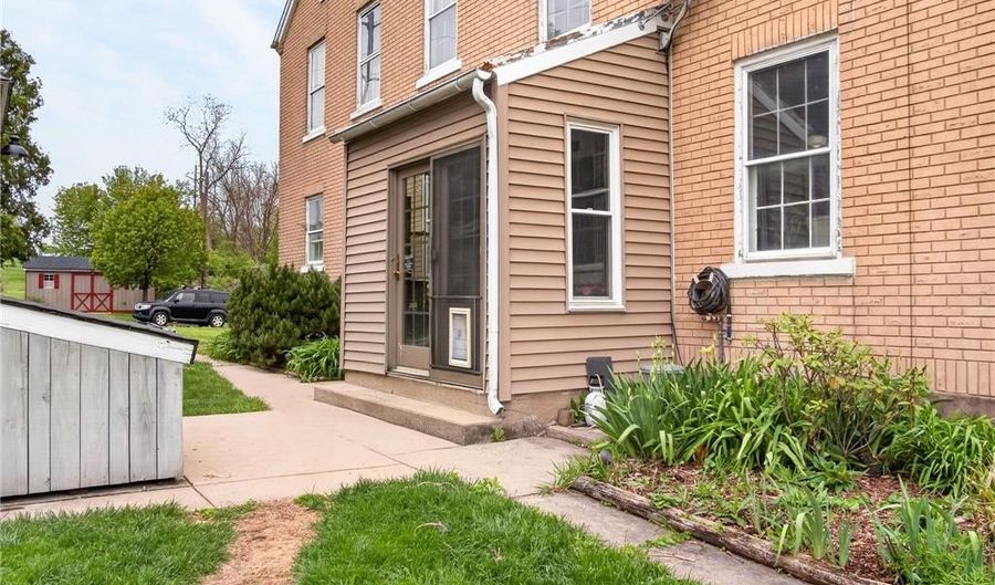 2307 Howertown Rd, Allen, PA 18067 - 4 Beds, 2 Bath