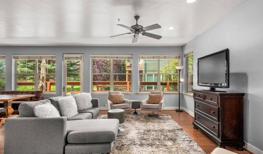548 Evans Ct, Basalt, CO 81621 - 3 Beds, 4 Bath