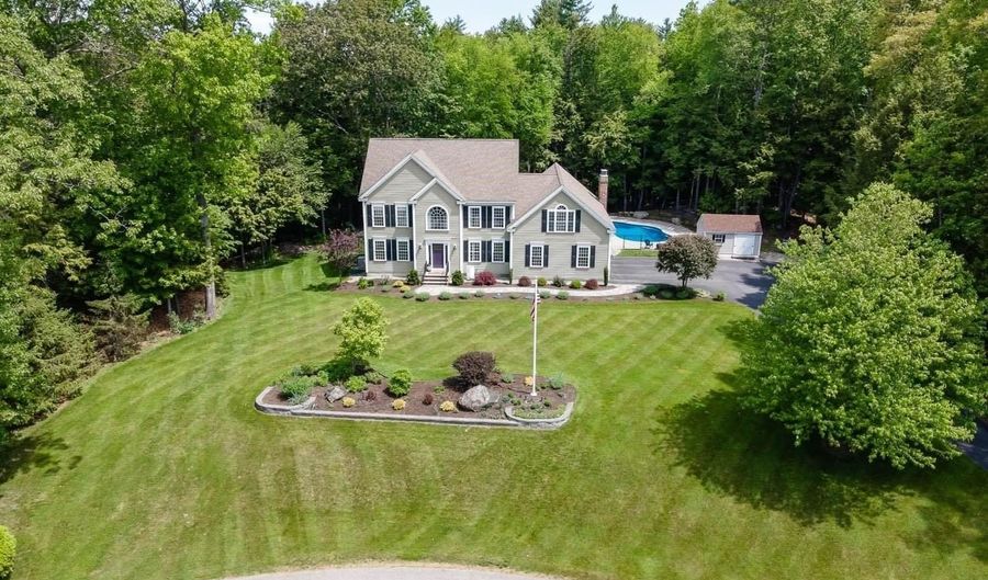 45 Eleanors Way, Brentwood, NH 03833 - 4 Beds, 3 Bath