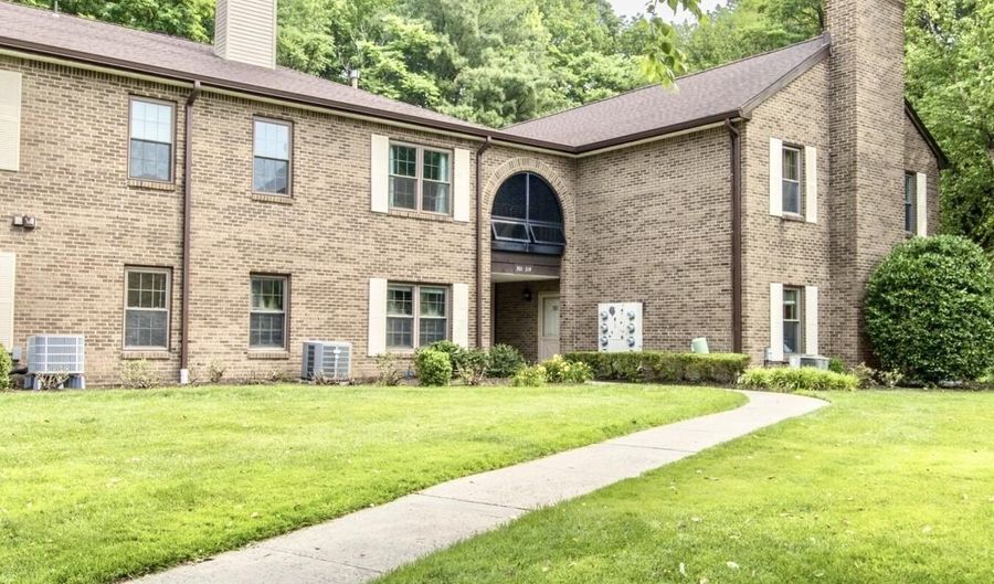 304 Wellington Pl, Aberdeen, NJ 07747 - 2 Beds, 1 Bath