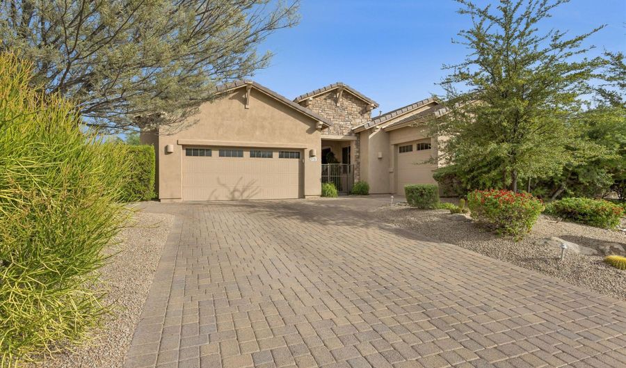 5731 E ASHLER HILLS Dr, Cave Creek, AZ 85331 - 4 Beds, 3 Bath