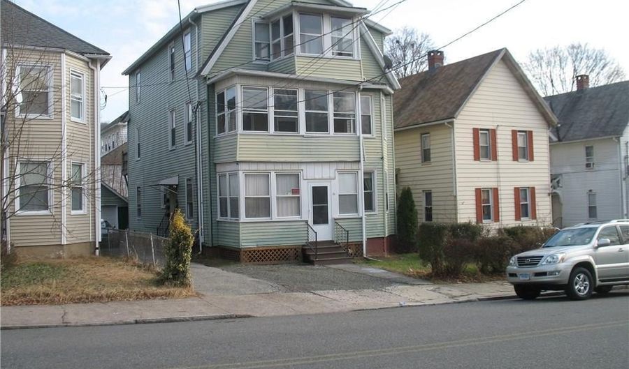 166 Beaver St 1, Ansonia, CT 06401 - 3 Beds, 1 Bath
