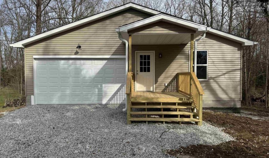 450 Trinton Cir, Bedford, IN 47421 - 3 Beds, 2 Bath