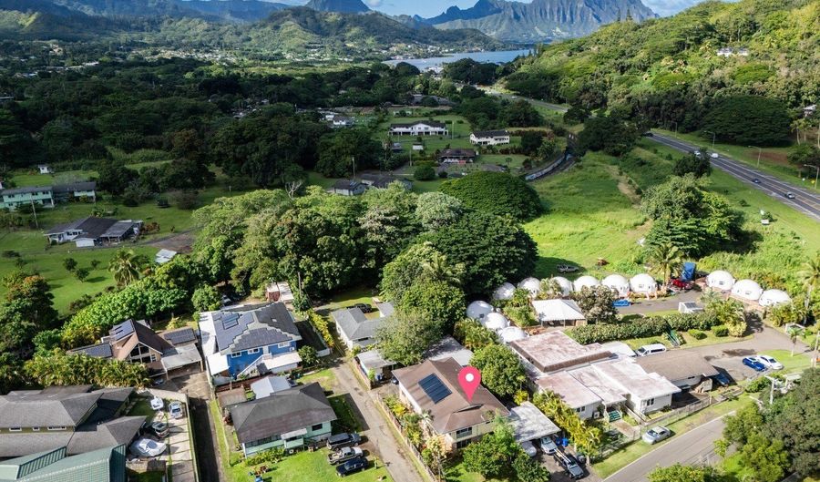 47-325 Ahuimanu Rd, Kaneohe, HI 96744 - 12 Beds, 6 Bath