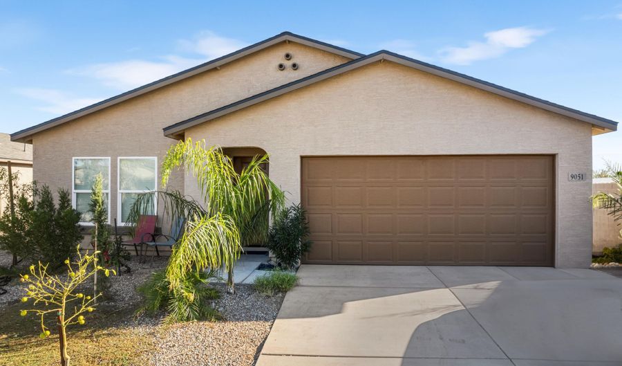 9051 W CONCORDIA Dr, Arizona City, AZ 85123 - 4 Beds, 2 Bath