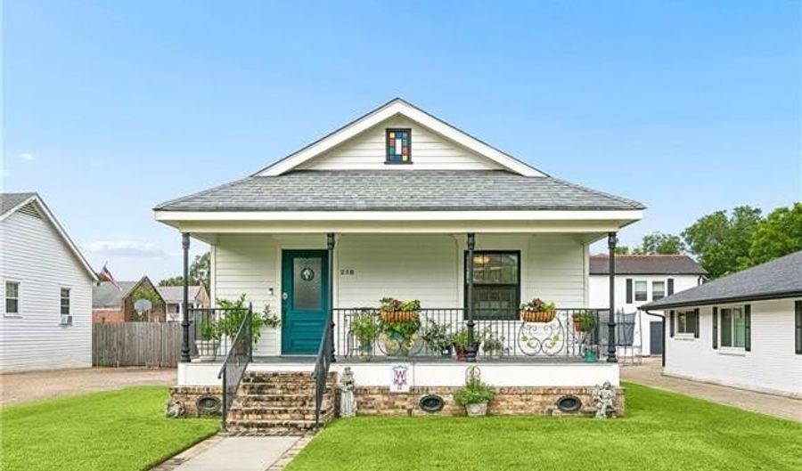 236 ANGELA St, Arabi, LA 70032 - 2 Beds, 2 Bath